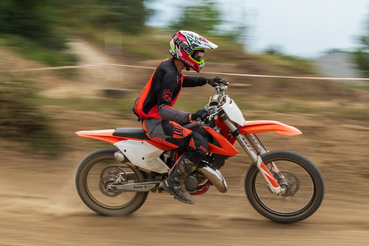 motorcross, biker, motorcycle-6493527.jpg